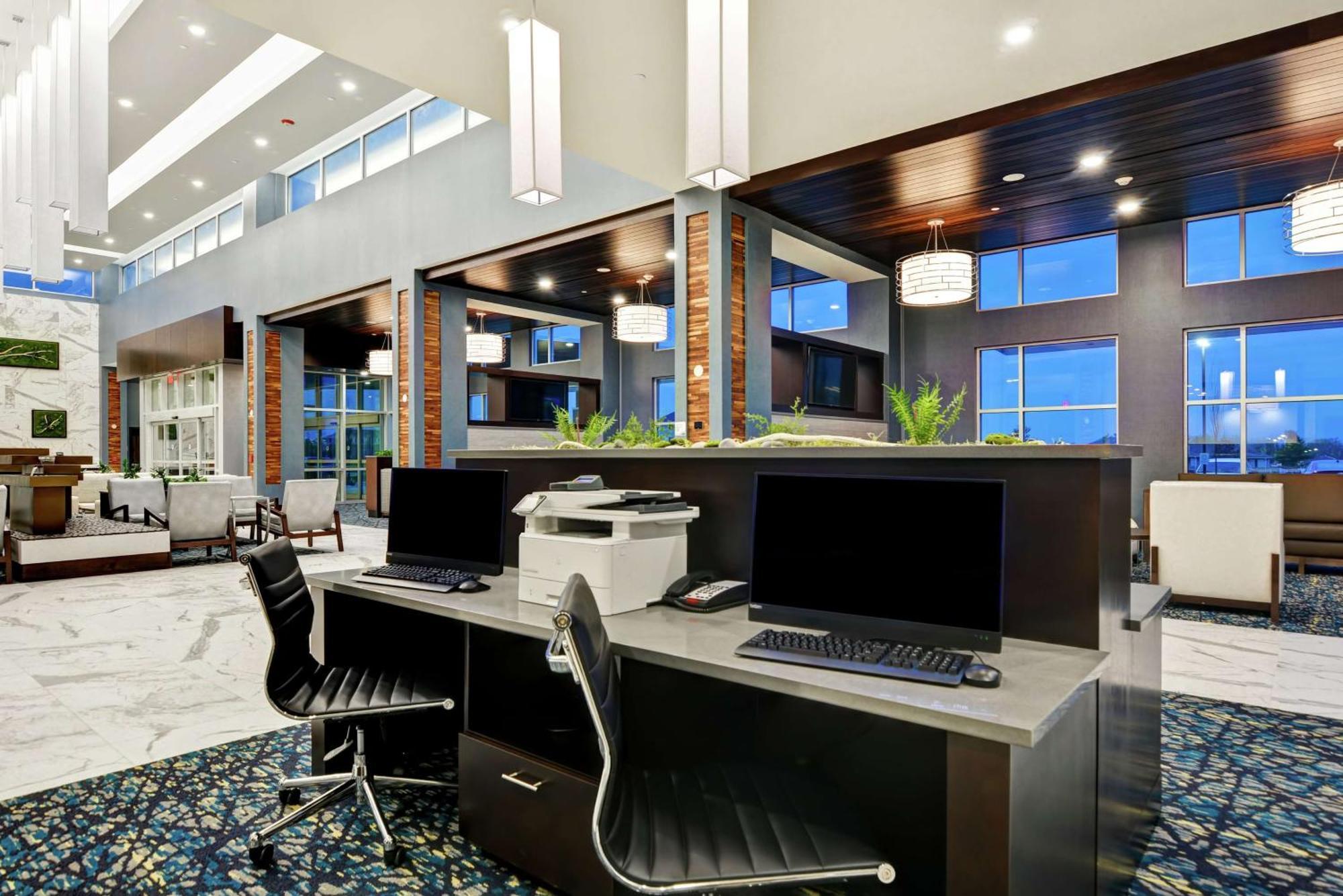 Embassy Suites By Hilton Plainfield Indianapolis Airport Екстериор снимка
