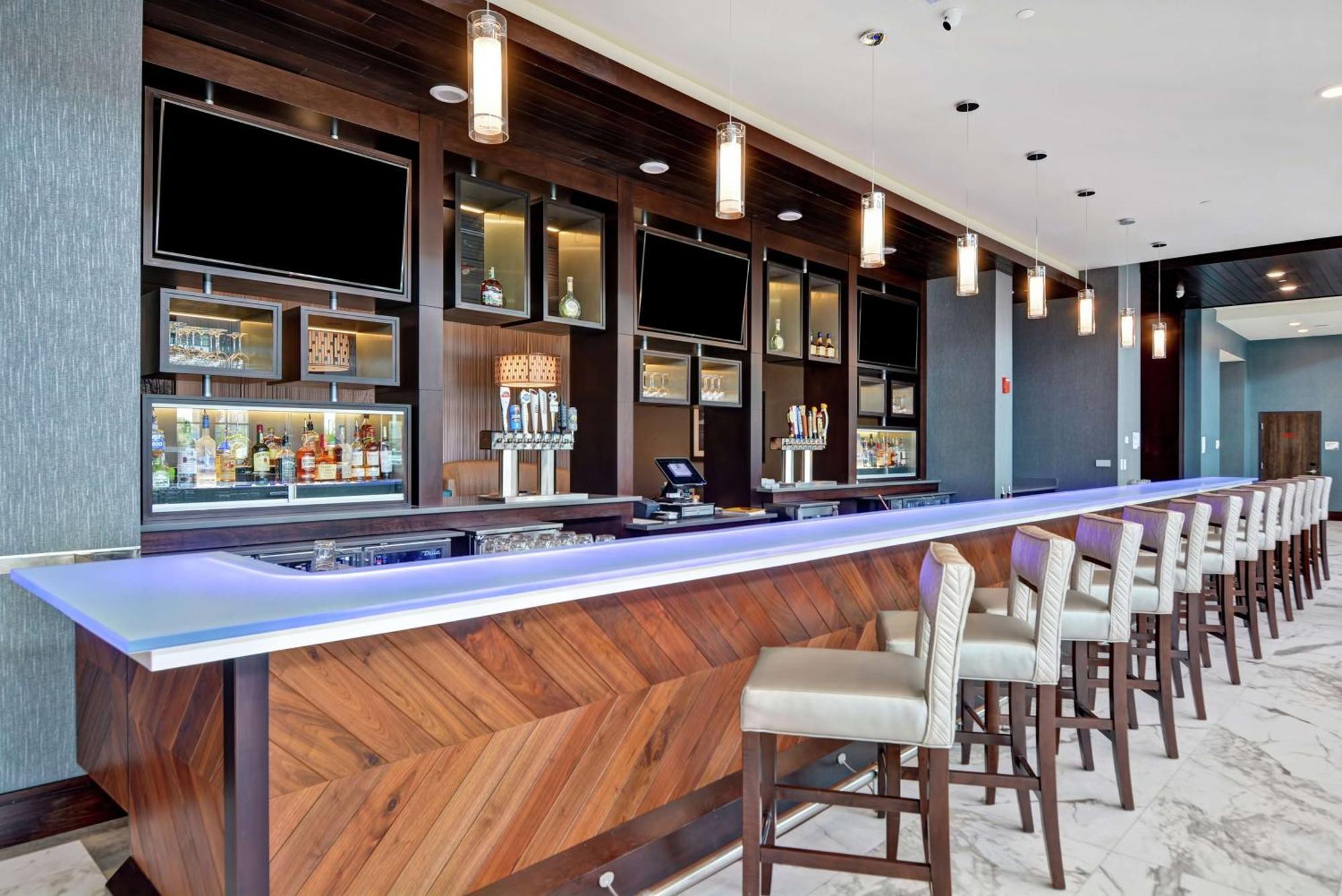 Embassy Suites By Hilton Plainfield Indianapolis Airport Екстериор снимка