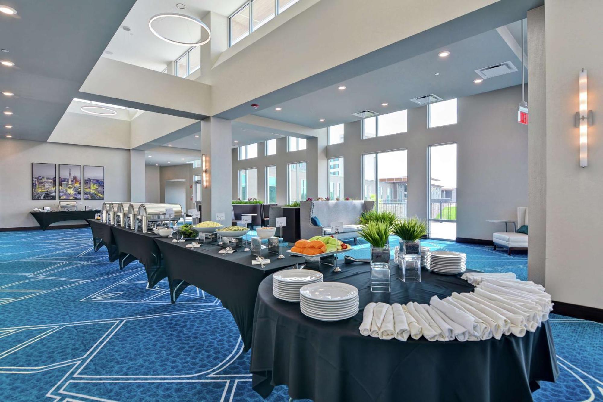 Embassy Suites By Hilton Plainfield Indianapolis Airport Екстериор снимка