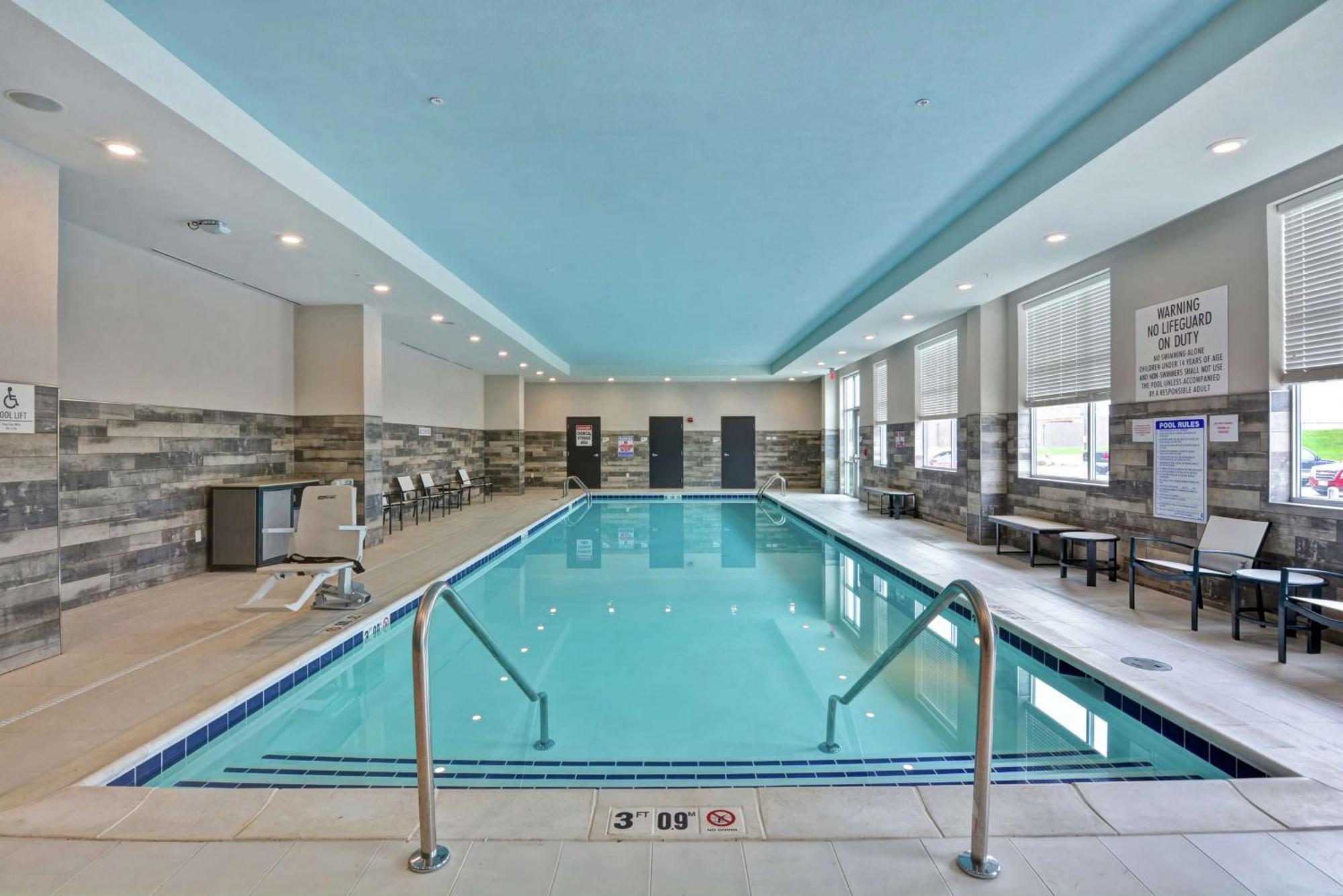 Embassy Suites By Hilton Plainfield Indianapolis Airport Екстериор снимка